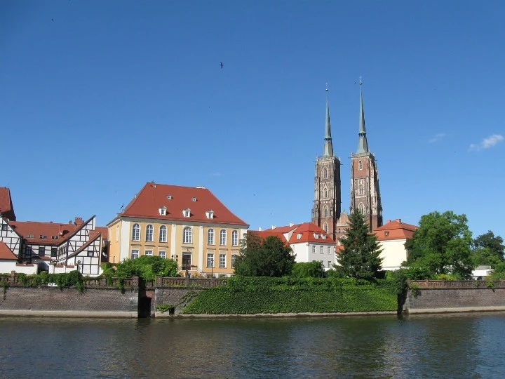 Romantyczne miejsca na podróż poślubną w Polsce - Emoti.pl